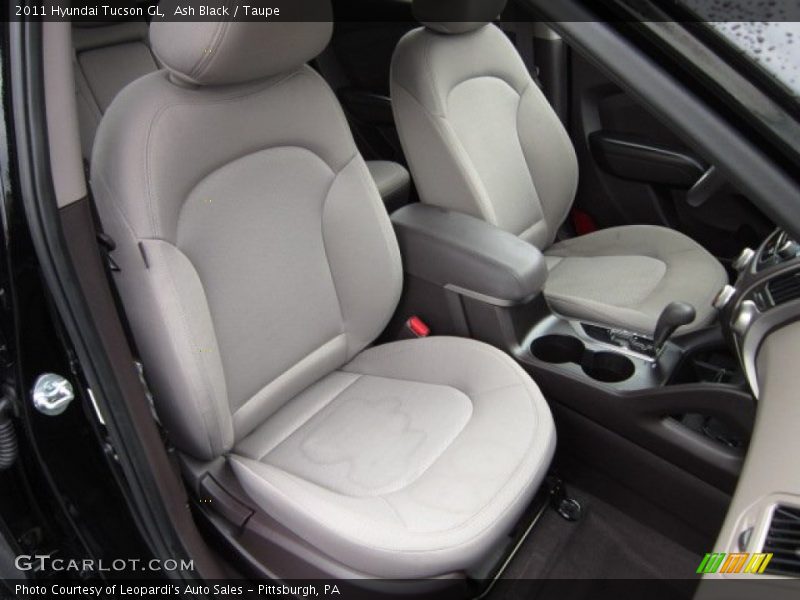  2011 Tucson GL Taupe Interior