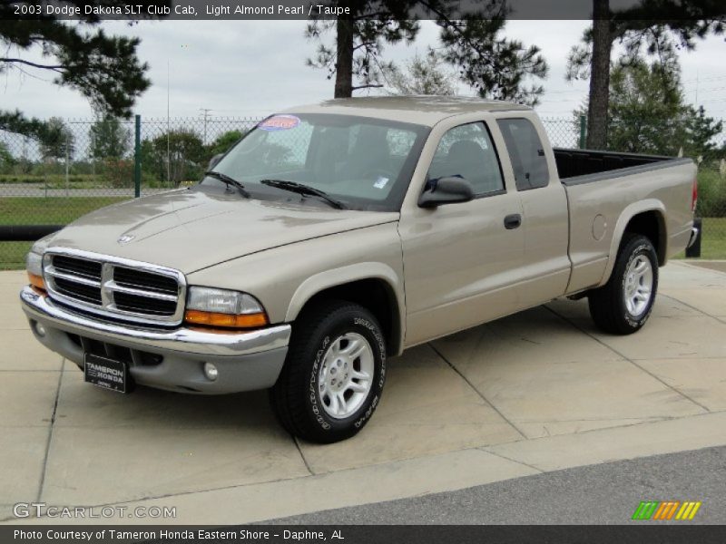 Light Almond Pearl / Taupe 2003 Dodge Dakota SLT Club Cab