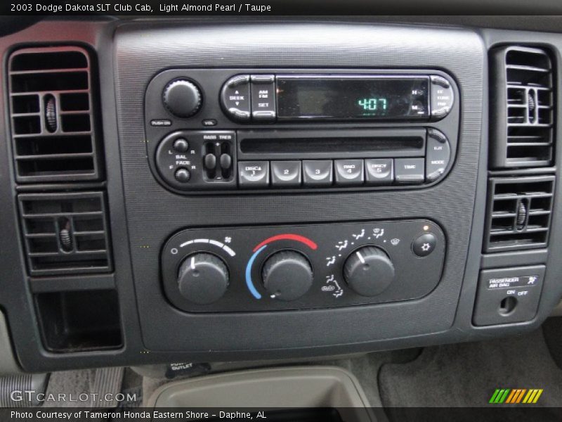 Audio System of 2003 Dakota SLT Club Cab