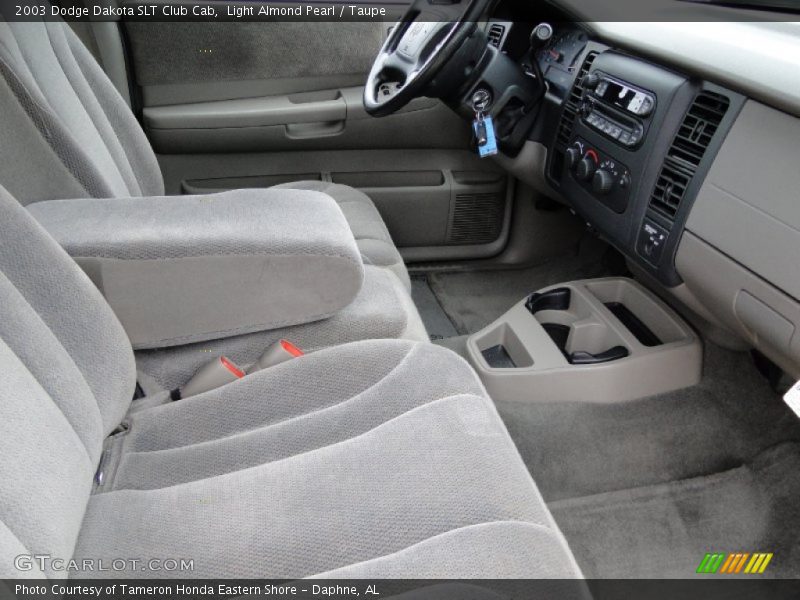 Light Almond Pearl / Taupe 2003 Dodge Dakota SLT Club Cab