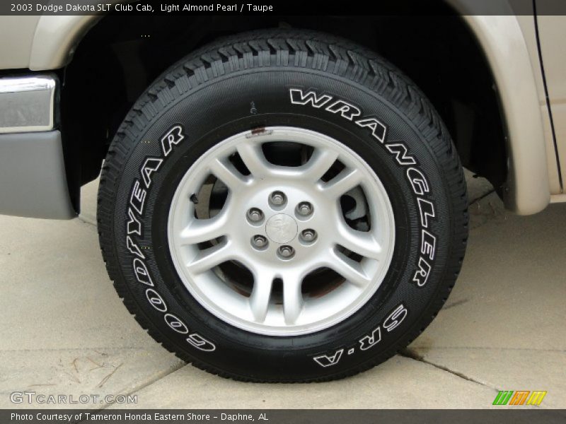  2003 Dakota SLT Club Cab Wheel
