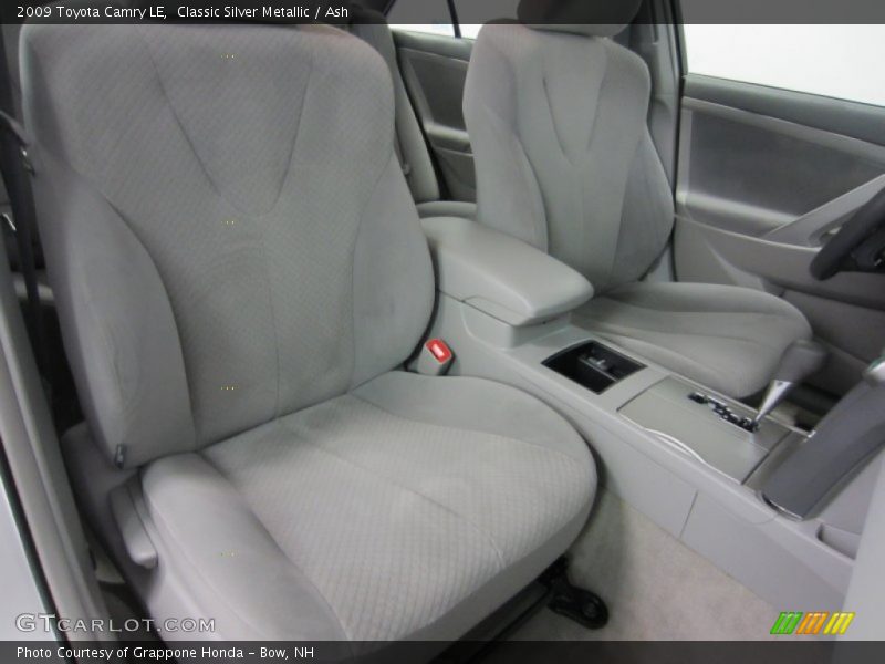 Classic Silver Metallic / Ash 2009 Toyota Camry LE