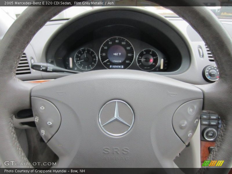  2005 E 320 CDI Sedan Steering Wheel