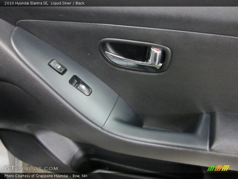 Liquid Silver / Black 2010 Hyundai Elantra SE