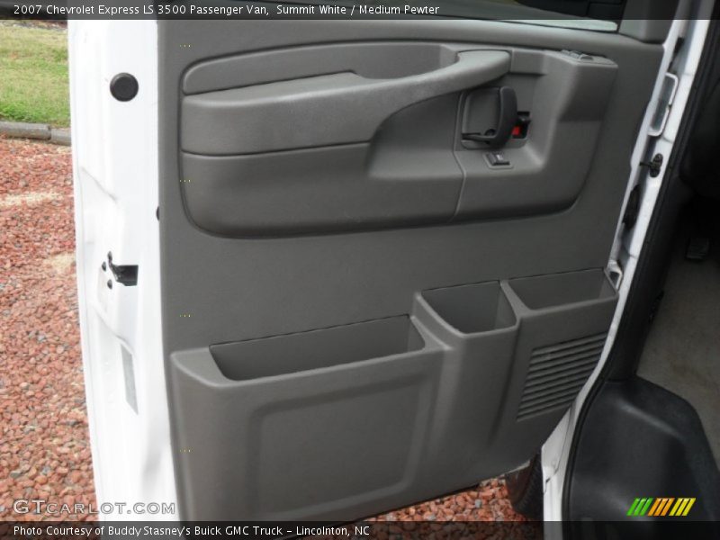 Summit White / Medium Pewter 2007 Chevrolet Express LS 3500 Passenger Van