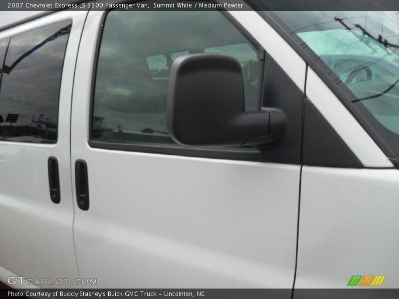 Summit White / Medium Pewter 2007 Chevrolet Express LS 3500 Passenger Van