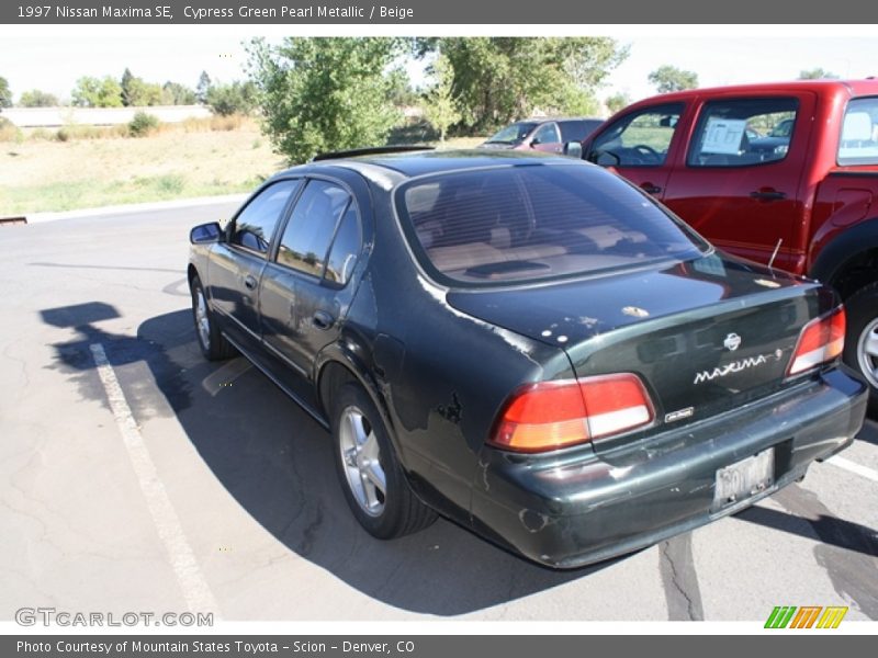 Cypress Green Pearl Metallic / Beige 1997 Nissan Maxima SE