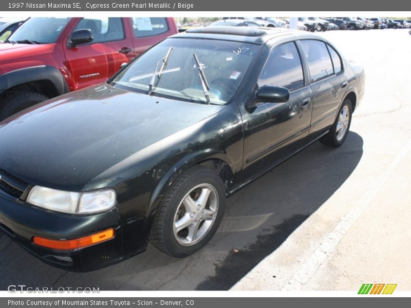 Cypress Green Pearl Metallic / Beige 1997 Nissan Maxima SE