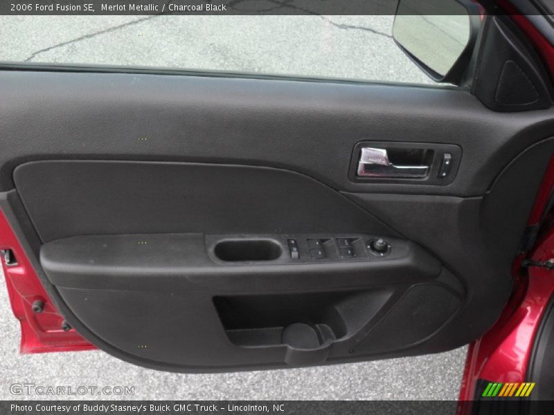 Merlot Metallic / Charcoal Black 2006 Ford Fusion SE