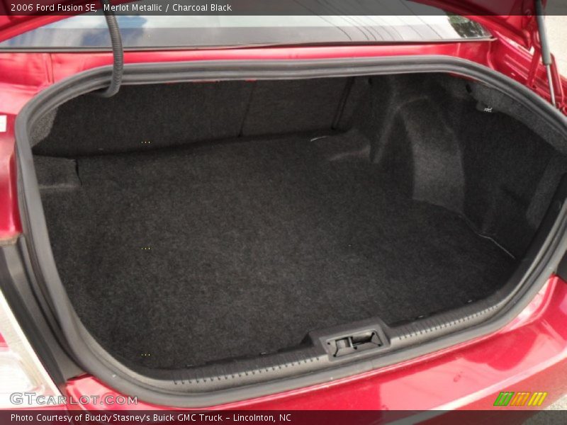 Merlot Metallic / Charcoal Black 2006 Ford Fusion SE