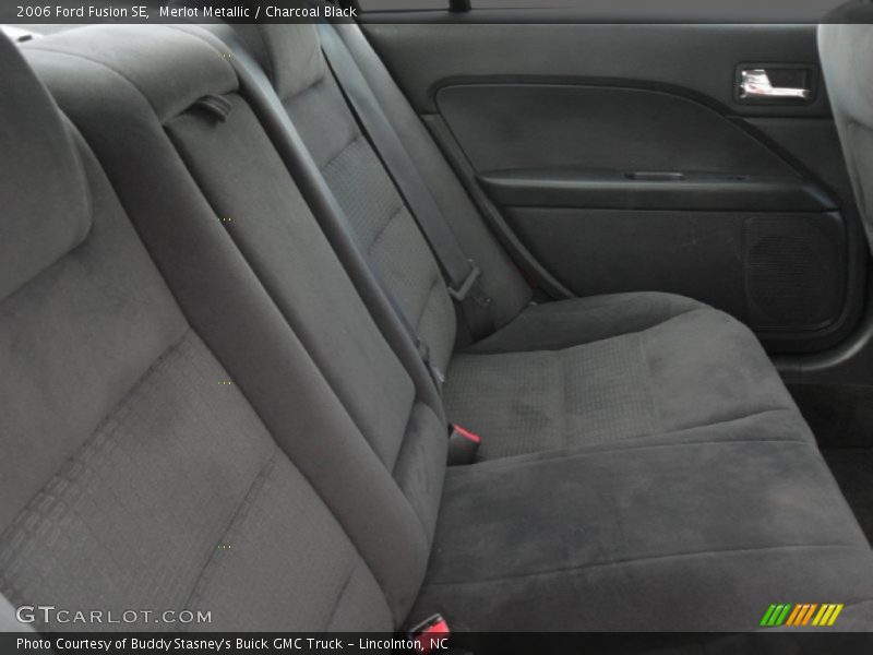 Merlot Metallic / Charcoal Black 2006 Ford Fusion SE