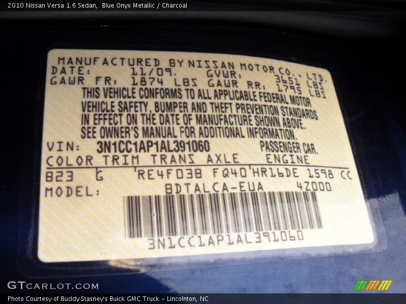 Blue Onyx Metallic / Charcoal 2010 Nissan Versa 1.6 Sedan