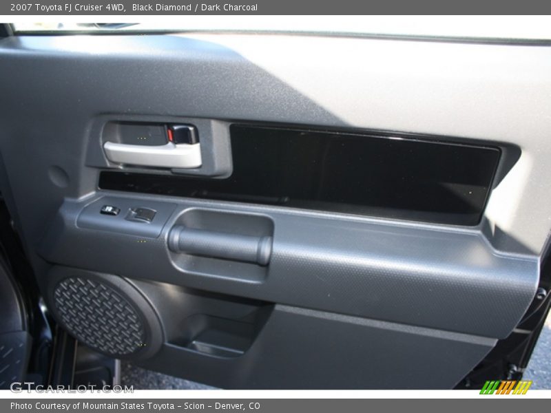 Black Diamond / Dark Charcoal 2007 Toyota FJ Cruiser 4WD