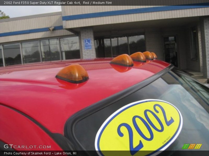 Red / Medium Flint 2002 Ford F350 Super Duty XLT Regular Cab 4x4