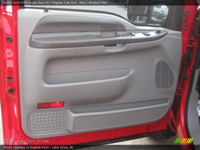 Red / Medium Flint 2002 Ford F350 Super Duty XLT Regular Cab 4x4