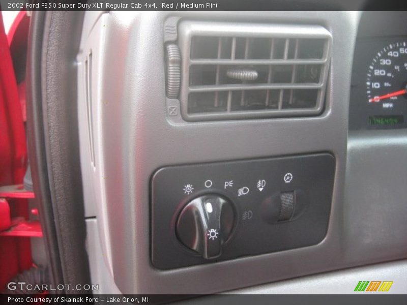Red / Medium Flint 2002 Ford F350 Super Duty XLT Regular Cab 4x4