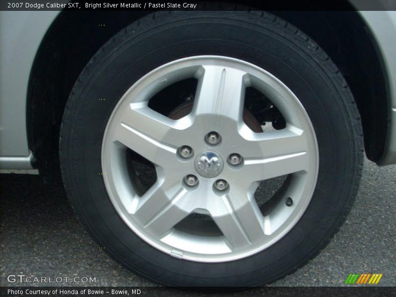 Bright Silver Metallic / Pastel Slate Gray 2007 Dodge Caliber SXT