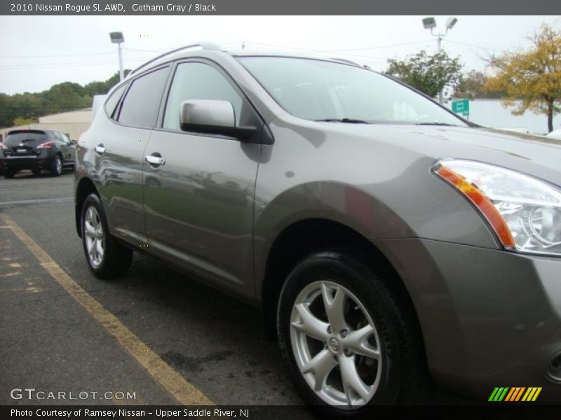 Gotham Gray / Black 2010 Nissan Rogue SL AWD