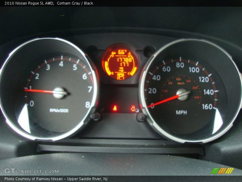 Gotham Gray / Black 2010 Nissan Rogue SL AWD