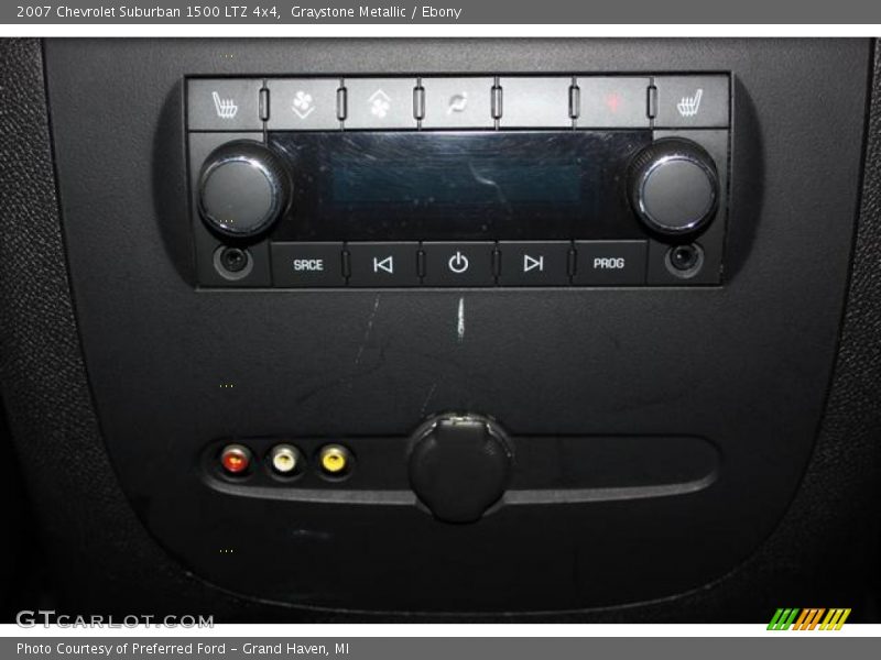 Controls of 2007 Suburban 1500 LTZ 4x4