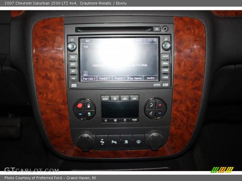 Controls of 2007 Suburban 1500 LTZ 4x4