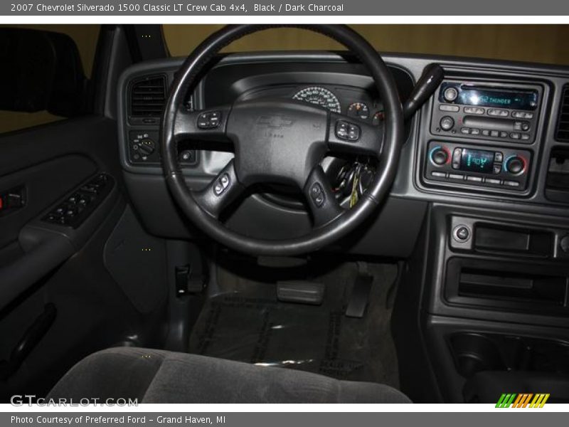 Black / Dark Charcoal 2007 Chevrolet Silverado 1500 Classic LT Crew Cab 4x4