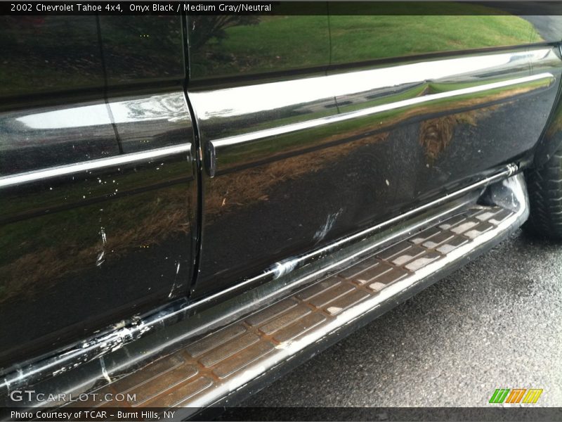 Onyx Black / Medium Gray/Neutral 2002 Chevrolet Tahoe 4x4