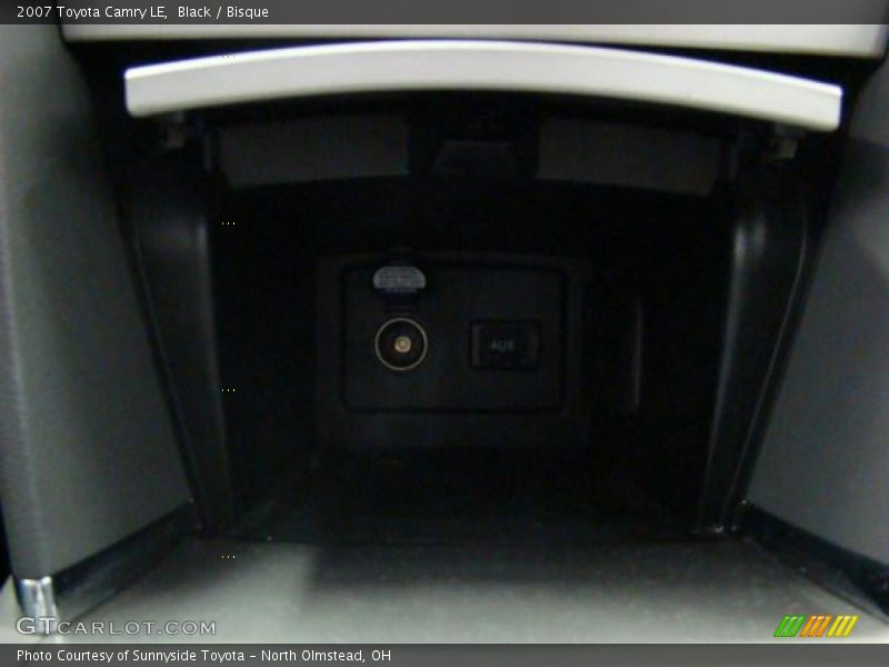 Black / Bisque 2007 Toyota Camry LE