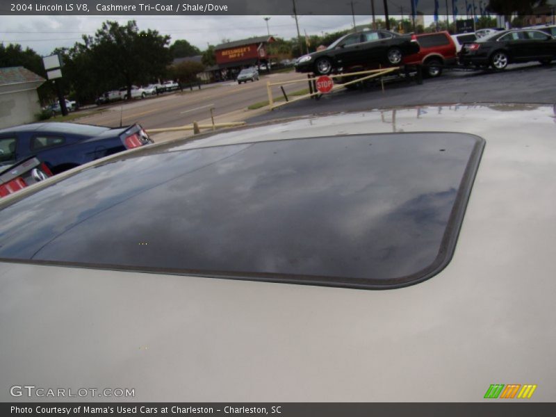 Sunroof of 2004 LS V8