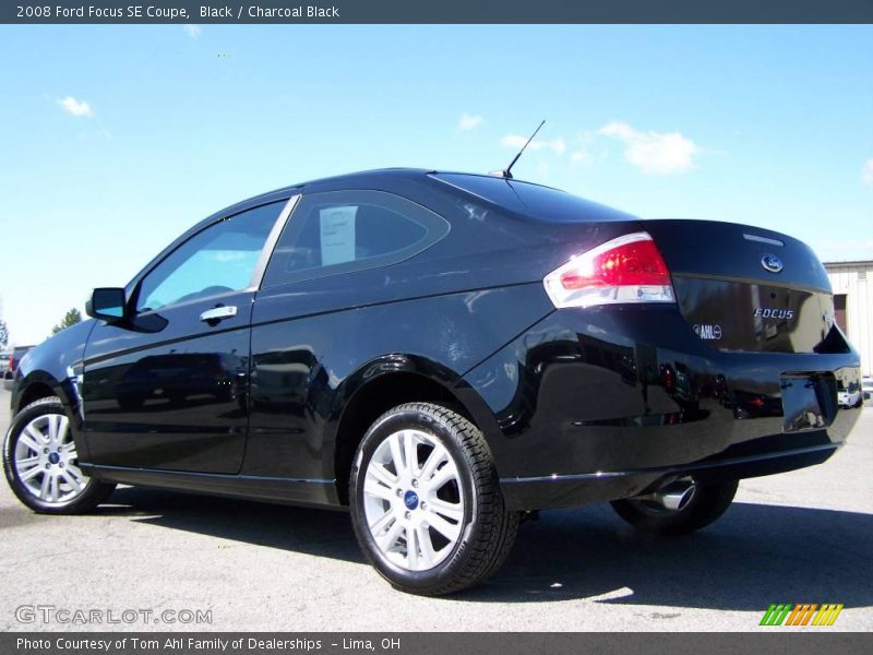 Black / Charcoal Black 2008 Ford Focus SE Coupe