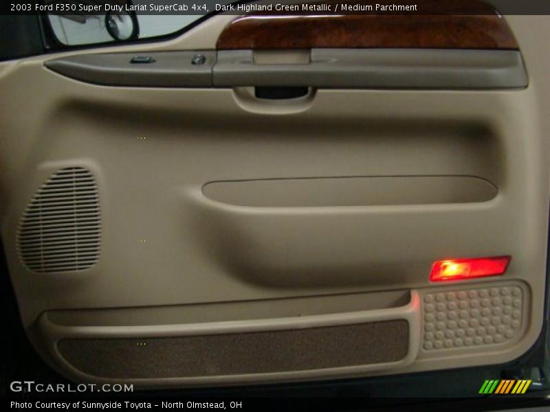Dark Highland Green Metallic / Medium Parchment 2003 Ford F350 Super Duty Lariat SuperCab 4x4