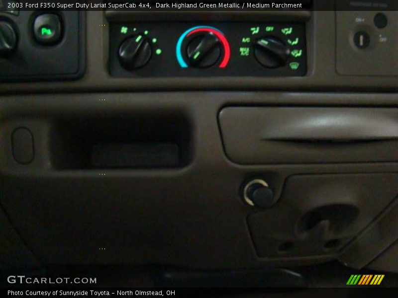 Dark Highland Green Metallic / Medium Parchment 2003 Ford F350 Super Duty Lariat SuperCab 4x4