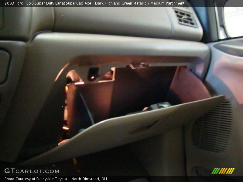 Dark Highland Green Metallic / Medium Parchment 2003 Ford F350 Super Duty Lariat SuperCab 4x4