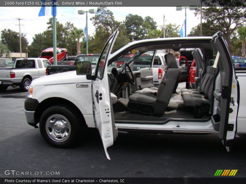 Oxford White / Medium/Dark Flint 2006 Ford F150 XL SuperCab