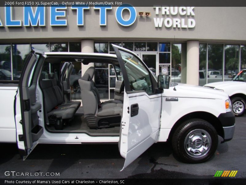 Oxford White / Medium/Dark Flint 2006 Ford F150 XL SuperCab