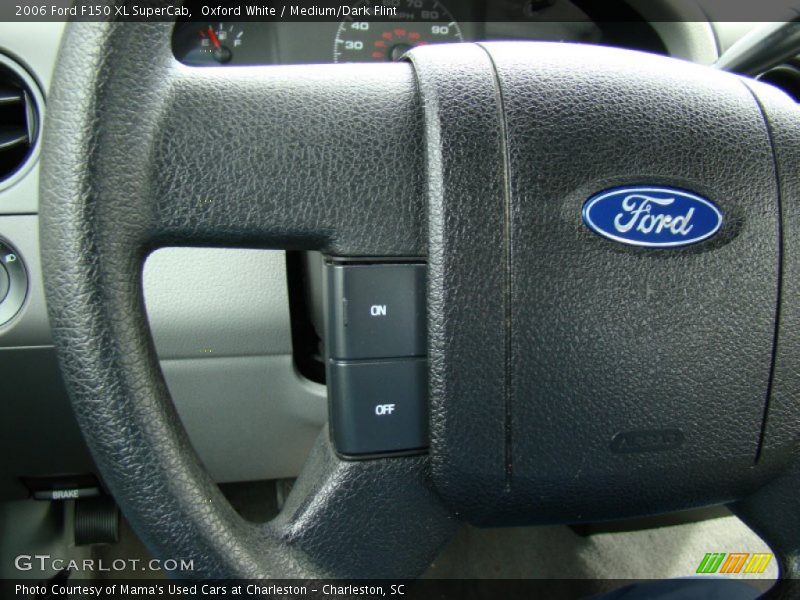 Oxford White / Medium/Dark Flint 2006 Ford F150 XL SuperCab