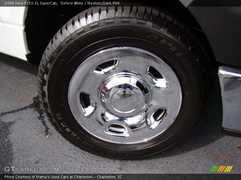 Oxford White / Medium/Dark Flint 2006 Ford F150 XL SuperCab