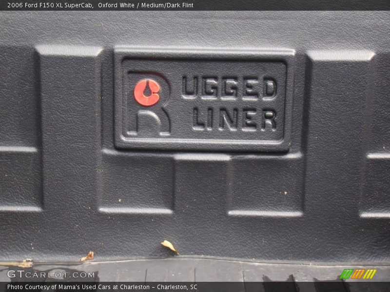 Oxford White / Medium/Dark Flint 2006 Ford F150 XL SuperCab