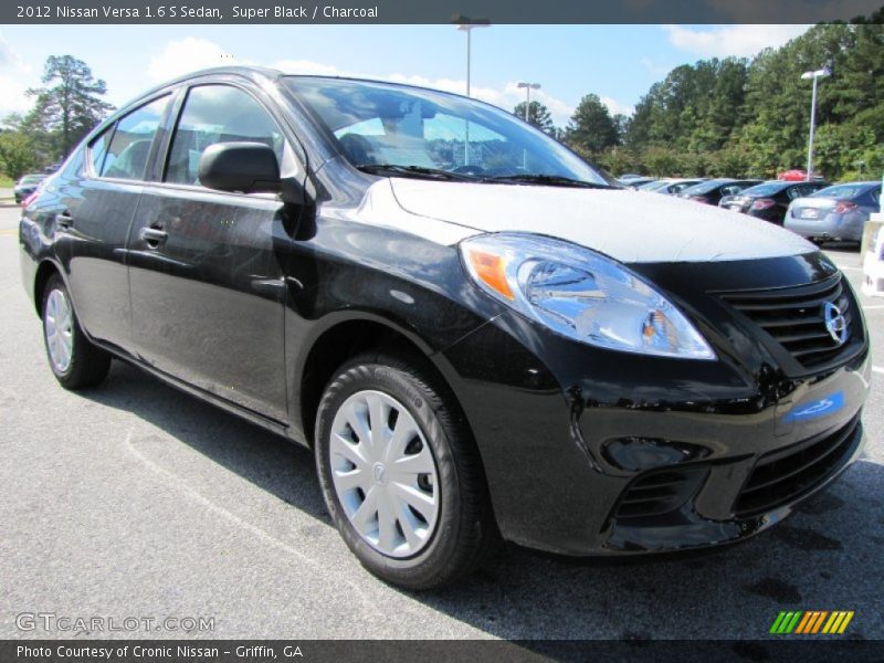 Super Black / Charcoal 2012 Nissan Versa 1.6 S Sedan