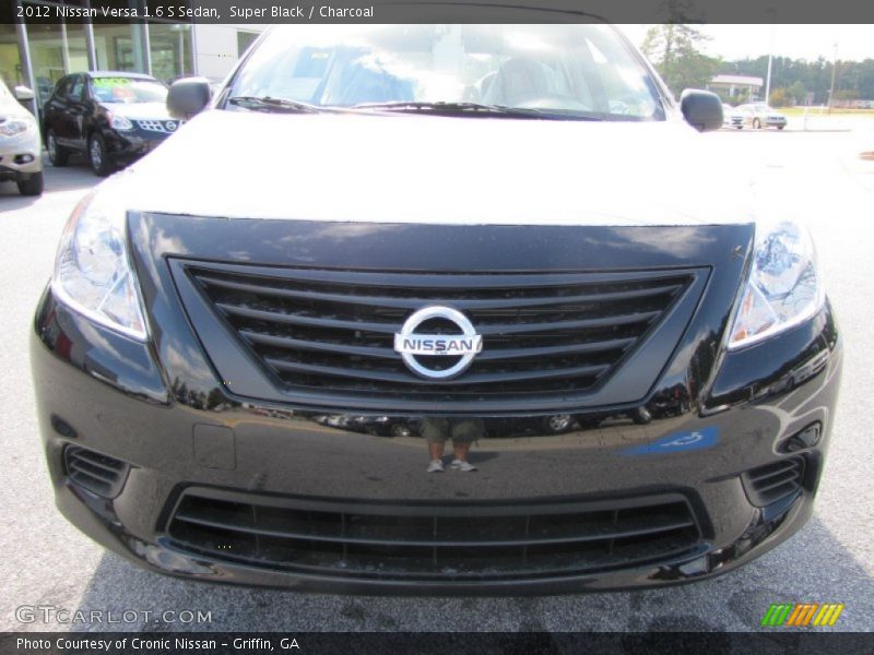 Super Black / Charcoal 2012 Nissan Versa 1.6 S Sedan