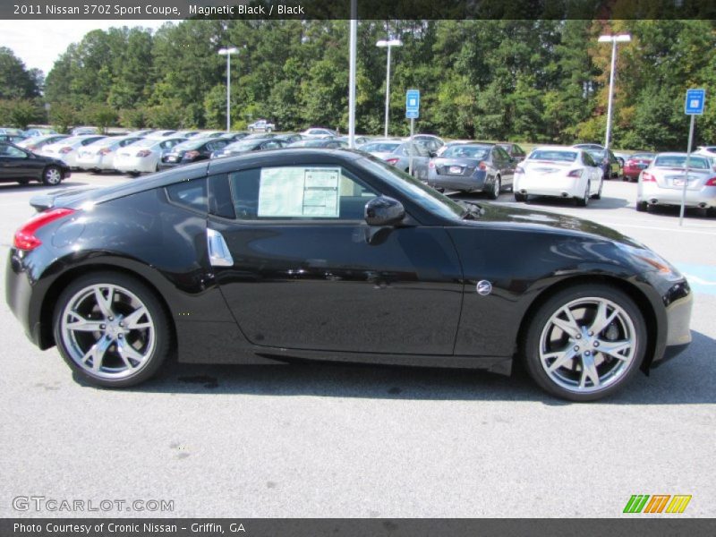 Magnetic Black / Black 2011 Nissan 370Z Sport Coupe