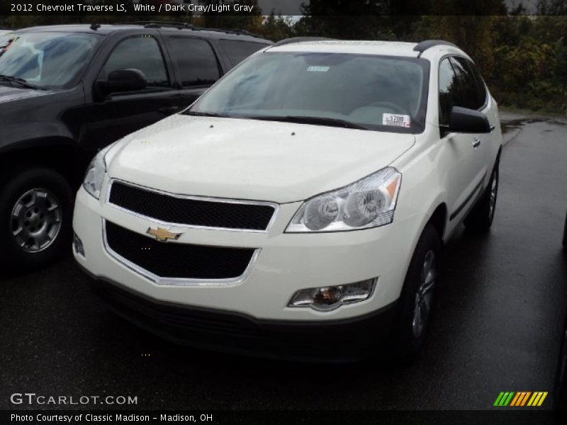 White / Dark Gray/Light Gray 2012 Chevrolet Traverse LS