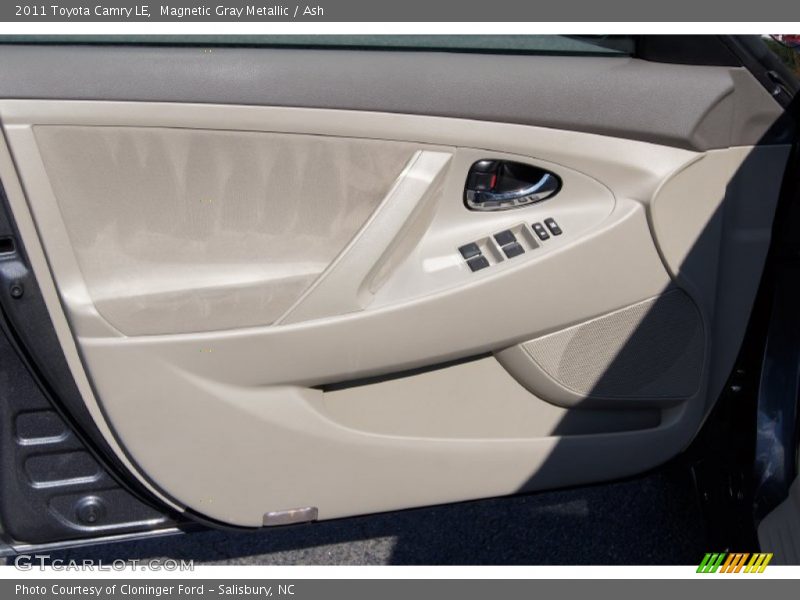 Magnetic Gray Metallic / Ash 2011 Toyota Camry LE