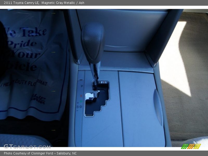 Magnetic Gray Metallic / Ash 2011 Toyota Camry LE