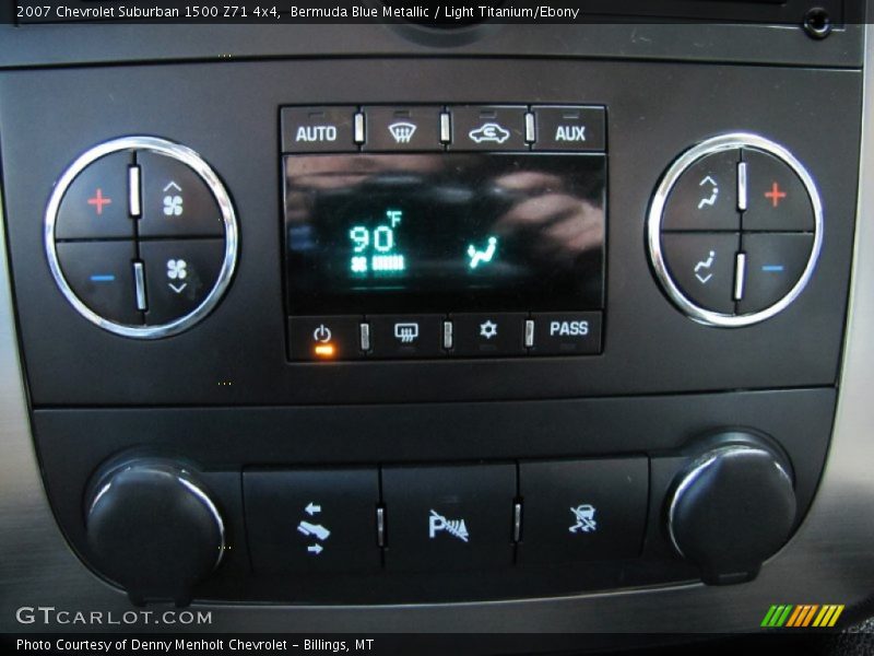Controls of 2007 Suburban 1500 Z71 4x4