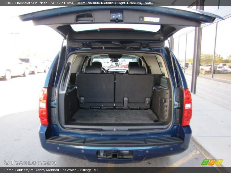  2007 Suburban 1500 Z71 4x4 Trunk