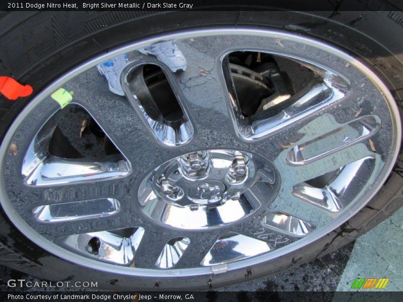 Bright Silver Metallic / Dark Slate Gray 2011 Dodge Nitro Heat