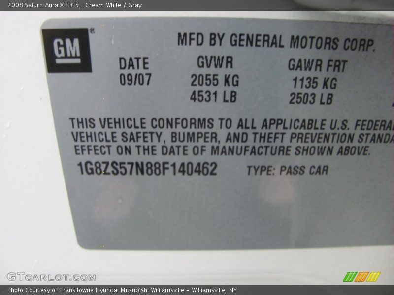 Cream White / Gray 2008 Saturn Aura XE 3.5