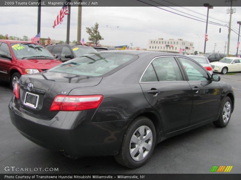 Magnetic Gray Metallic / Ash 2009 Toyota Camry LE