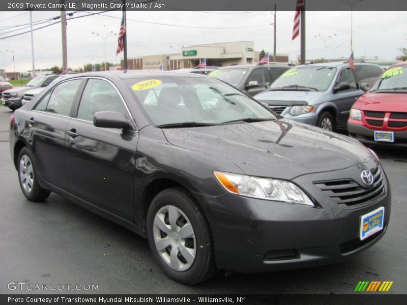Magnetic Gray Metallic / Ash 2009 Toyota Camry LE